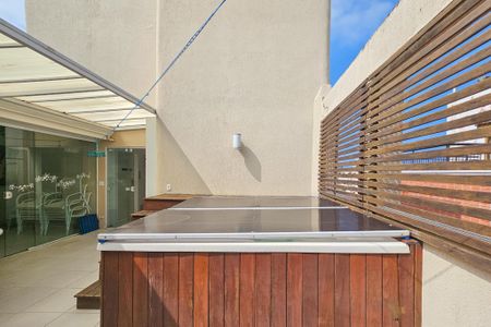 Apartamento para alugar com 210m², 3 quartos e 3 vagas Apartamento para alugar com 210m², 3 quartos e 3 vagasÁrea de Lazer privativa