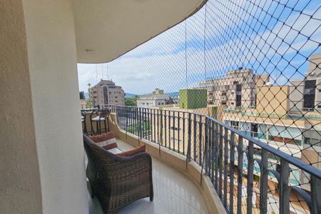 Apartamento para alugar com 210m², 3 quartos e 3 vagas Apartamento para alugar com 210m², 3 quartos e 3 vagasVaranda