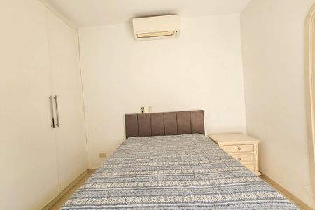 Apartamento para alugar com 210m², 3 quartos e 3 vagas Apartamento para alugar com 210m², 3 quartos e 3 vagasSuíte