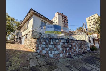 Casa à venda com 232m², 3 quartos e 4 vagasFachada