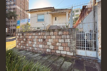 Casa à venda com 232m², 3 quartos e 4 vagasFachada