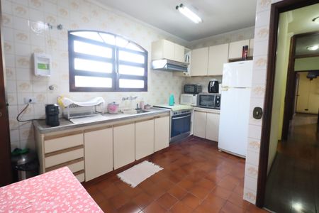 Casa de condomínio à venda com 380m², 6 quartos e 6 vagasCozinha