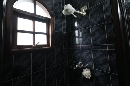 Casa de condomínio à venda com 380m², 6 quartos e 6 vagasBanheiro da Suíte 2