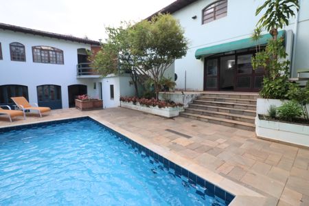 Casa de condomínio à venda com 380m², 6 quartos e 6 vagasPiscina