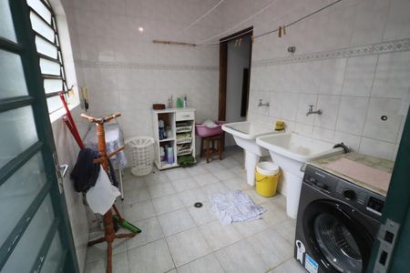 Casa de condomínio à venda com 380m², 6 quartos e 6 vagasÁrea de Serviço