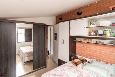 Casa à venda com 150m², 2 quartos e 2 vagas Casa à venda com 150m², 2 quartos e 2 vagasCasa 2 - Suíte 1