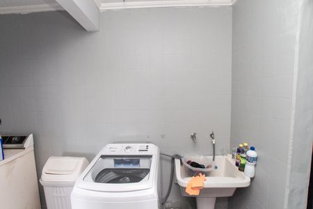 Casa à venda com 150m², 2 quartos e 2 vagas Casa à venda com 150m², 2 quartos e 2 vagasÁrea de Serviço