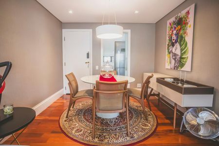 Apartamento à venda com 78m², 3 quartos e 1 vaga Apartamento à venda com 78m², 3 quartos e 1 vagaSala de Jantar