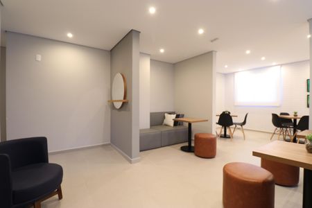Apartamento à venda com 40m², 2 quartos e sem vagaÁrea comum - Salão de festas