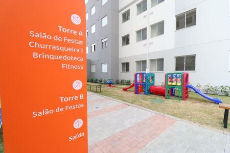 Apartamento à venda com 40m², 2 quartos e sem vagaÁrea comum - Playground