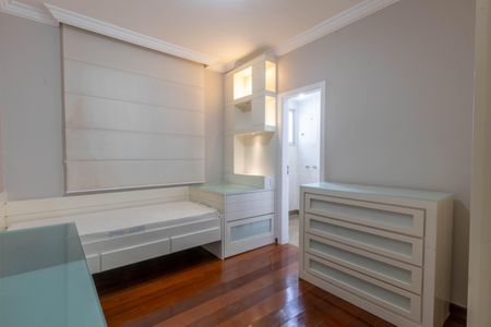 Apartamento à venda com 170m², 4 quartos e 2 vagasQuarto 3