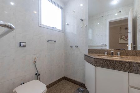 Apartamento à venda com 170m², 4 quartos e 2 vagasBanheiro