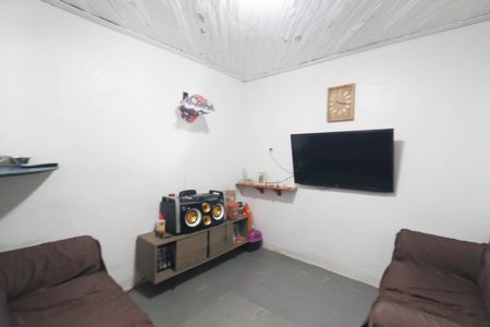 Casa à venda com 245m², 3 quartos e 2 vagas Casa à venda com 245m², 3 quartos e 2 vagasEdícula - Sala