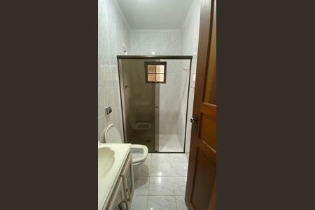 Casa à venda com 317m², 5 quartos e 2 vagas Casa à venda com 317m², 5 quartos e 2 vagasCasa 2 - Banheiro