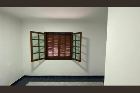 Casa à venda com 317m², 5 quartos e 2 vagas Casa à venda com 317m², 5 quartos e 2 vagasCasa 2 - Quarto 2