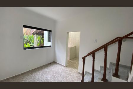 Casa à venda com 317m², 5 quartos e 2 vagas Casa à venda com 317m², 5 quartos e 2 vagasCasa 2 - Sala
