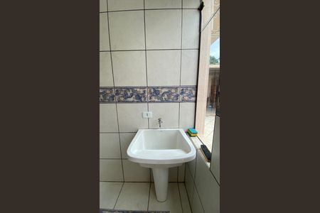 Casa à venda com 317m², 5 quartos e 2 vagas Casa à venda com 317m², 5 quartos e 2 vagasCasa 1 - Área de Serviço