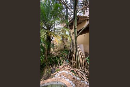 Casa à venda com 317m², 5 quartos e 2 vagas Casa à venda com 317m², 5 quartos e 2 vagasCasa 1 - Quintal