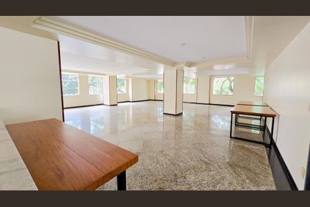 Apartamento à venda com 100m², 3 quartos e 2 vagasÁrea comum - Salão de festas