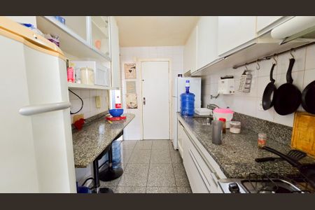 Apartamento à venda com 100m², 3 quartos e 2 vagasCozinha