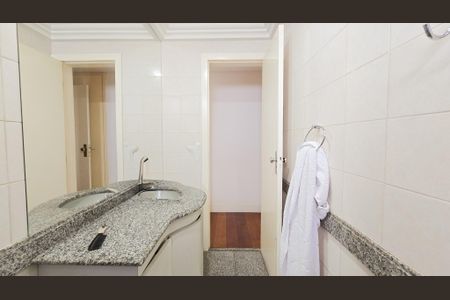 Apartamento à venda com 100m², 3 quartos e 2 vagasBanheiro Social