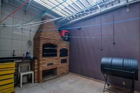 Casa à venda com 255m², 3 quartos e 4 vagasQuintal