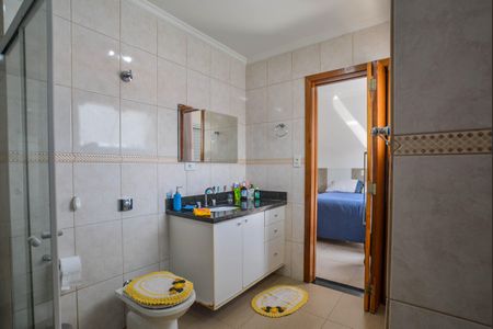 Casa à venda com 255m², 3 quartos e 4 vagasBanheiro da Suíte