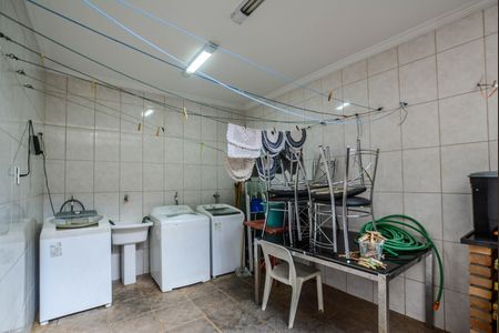 Casa à venda com 255m², 3 quartos e 4 vagasÁrea de Serviço