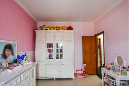 Casa à venda com 255m², 3 quartos e 4 vagasQuarto 2