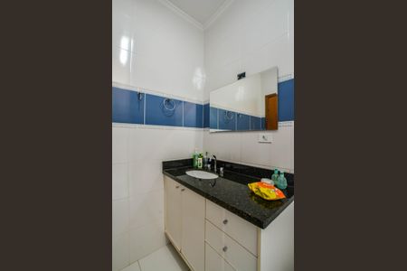 Casa à venda com 255m², 3 quartos e 4 vagasBanheiro Social