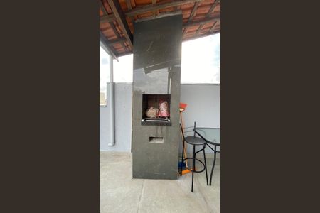 Apartamento à venda com 102m², 2 quartos e 1 vaga Apartamento à venda com 102m², 2 quartos e 1 vagaCobertura