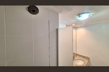 Apartamento à venda com 63m², 2 quartos e 1 vaga Apartamento à venda com 63m², 2 quartos e 1 vagaBanheiro Social