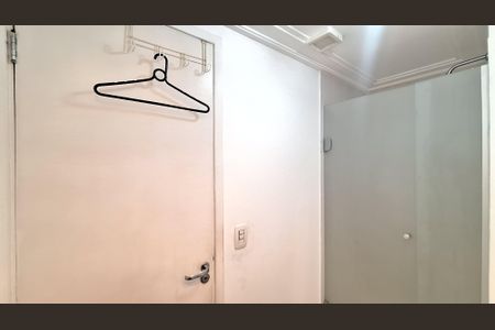 Apartamento à venda com 63m², 2 quartos e 1 vaga Apartamento à venda com 63m², 2 quartos e 1 vagaBanheiro Social