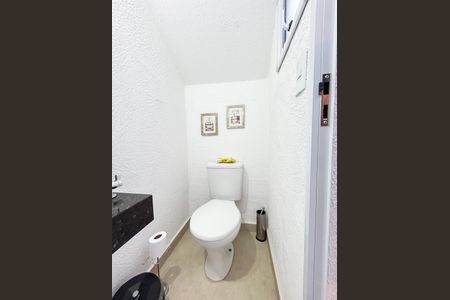 Casa à venda com 125m², 2 quartos e 2 vagas Casa à venda com 125m², 2 quartos e 2 vagasLavabo 2