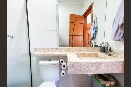 Casa à venda com 125m², 2 quartos e 2 vagas Casa à venda com 125m², 2 quartos e 2 vagasBanheiro Suíte 1