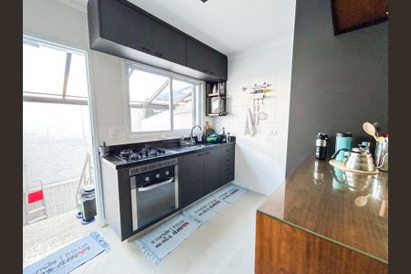 Casa à venda com 125m², 2 quartos e 2 vagas Casa à venda com 125m², 2 quartos e 2 vagasCozinha