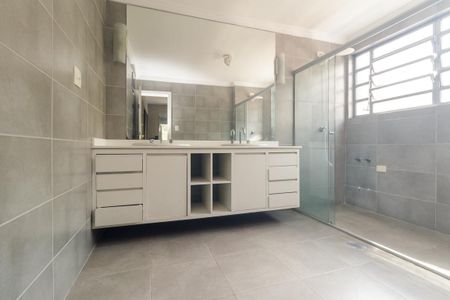 Apartamento à venda com 144m², 3 quartos e 1 vagaBanheiro da Suíte