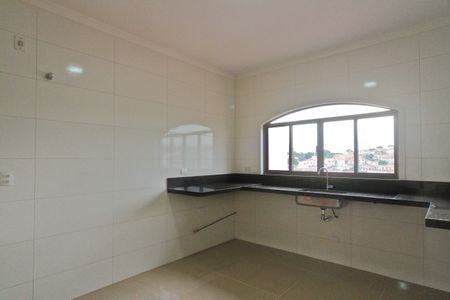 Casa à venda com 240m², 3 quartos e 6 vagas Casa à venda com 240m², 3 quartos e 6 vagasCozinha