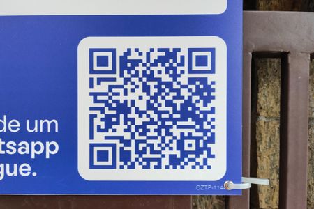 Casa à venda com 240m², 3 quartos e 6 vagas Casa à venda com 240m², 3 quartos e 6 vagasPlaquinha