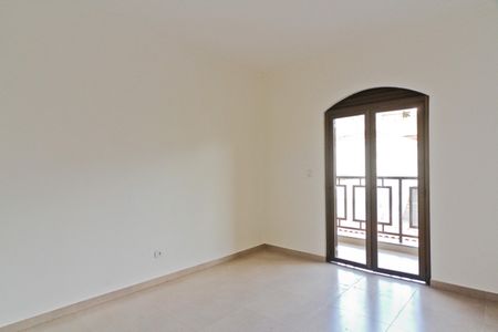 Casa à venda com 240m², 3 quartos e 6 vagas Casa à venda com 240m², 3 quartos e 6 vagasSuíte