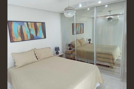 Casa de condomínio à venda com 157m², 4 quartos e 2 vagas