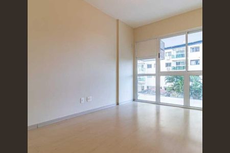 Apartamento à venda com 94m², 2 quartos e 1 vaga