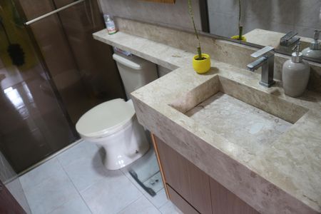 Apartamento à venda com 136m², 3 quartos e 1 vagaBanheiro da Suíte 1