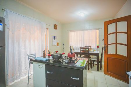 Casa à venda com 300m², 3 quartos e 3 vagas Casa à venda com 300m², 3 quartos e 3 vagasCozinha