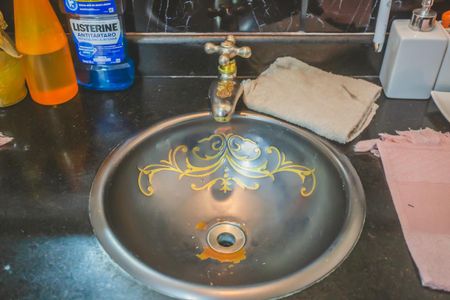 Casa à venda com 300m², 3 quartos e 3 vagas Casa à venda com 300m², 3 quartos e 3 vagasBanheiro