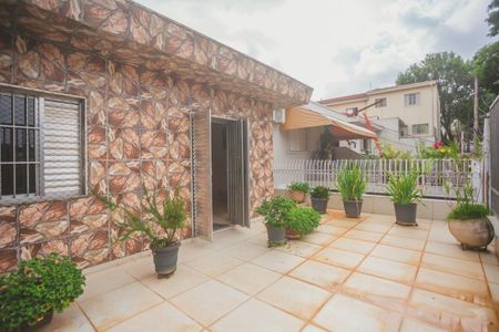 Casa à venda com 300m², 3 quartos e 3 vagas Casa à venda com 300m², 3 quartos e 3 vagasVaranda Quarto 3