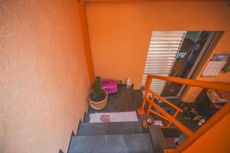 Casa à venda com 300m², 3 quartos e 3 vagas Casa à venda com 300m², 3 quartos e 3 vagasEscadas