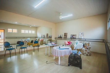 Casa à venda com 300m², 3 quartos e 3 vagas Casa à venda com 300m², 3 quartos e 3 vagasQuarto de Serviço 2