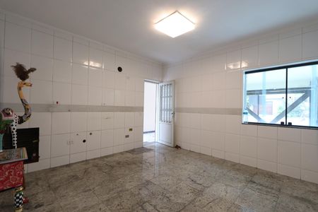 Casa à venda com 200m², 3 quartos e 3 vagasCozinha