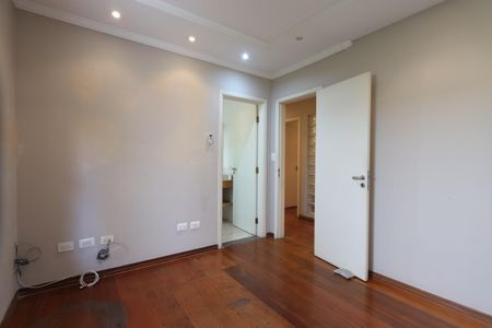 Casa à venda com 200m², 3 quartos e 3 vagasSuíte 3